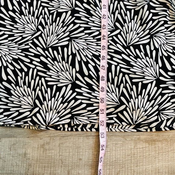 Banana Republic Sleeveless Floral Maxi Dress (size 2) - Picture 11 of 14